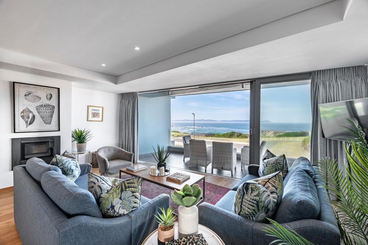 17 Marine, 2 Bedroom Sea-Facing Apt101 Hermanus Exterior photo