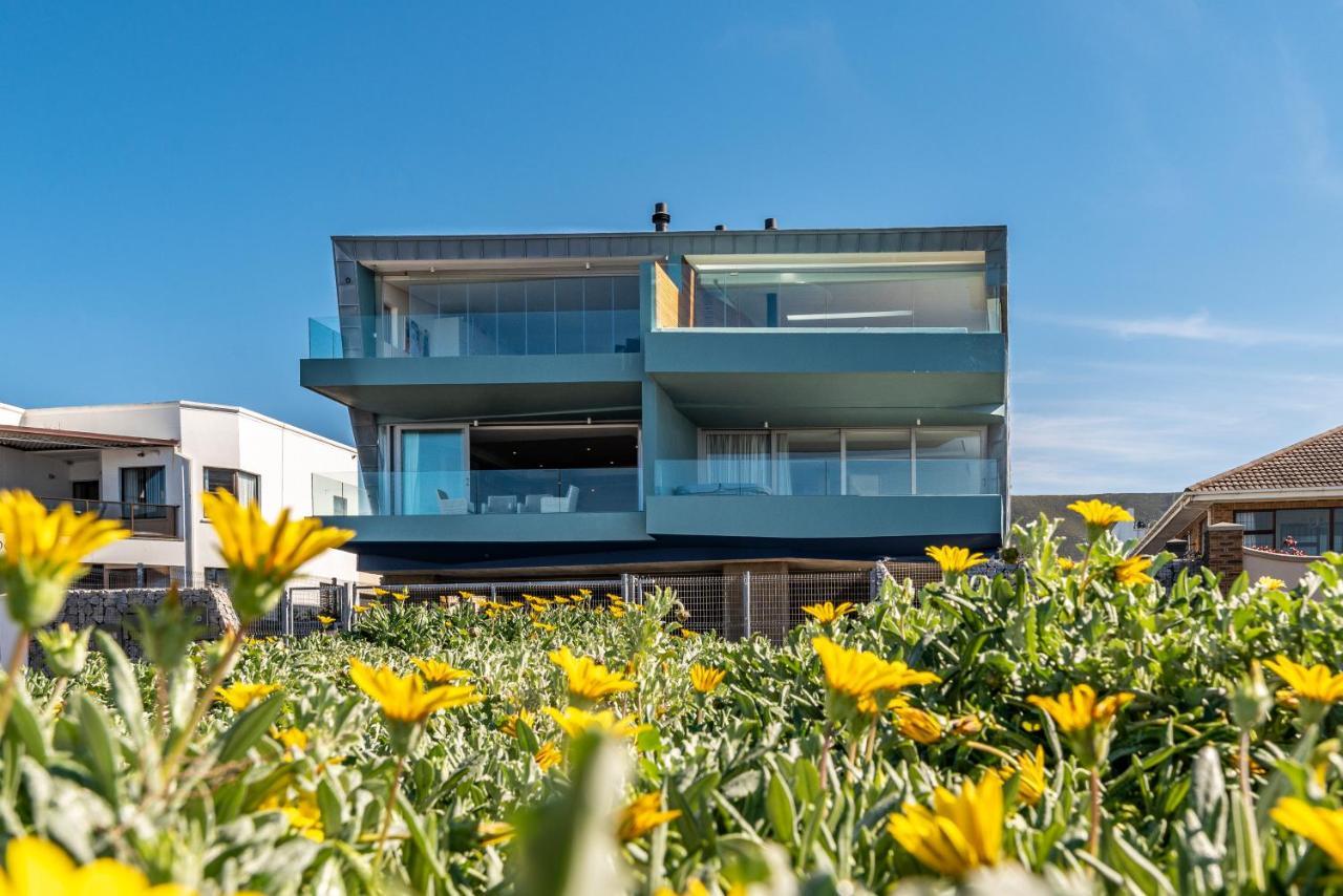 17 Marine, 2 Bedroom Sea-Facing Apt101 Hermanus Exterior photo
